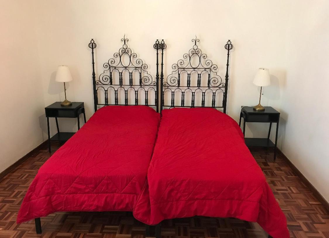 Appartamento Alojamiento En El Centro De Toledo Esterno foto